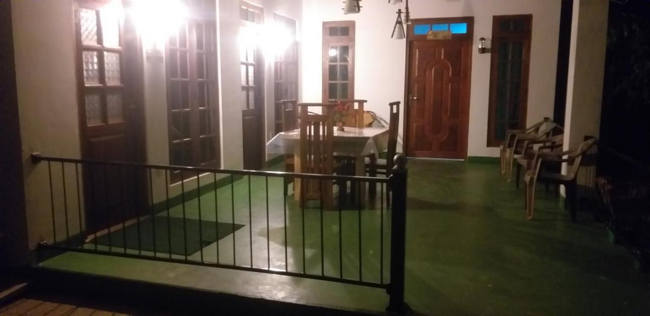 Mature Home אלה מראה חיצוני תמונה