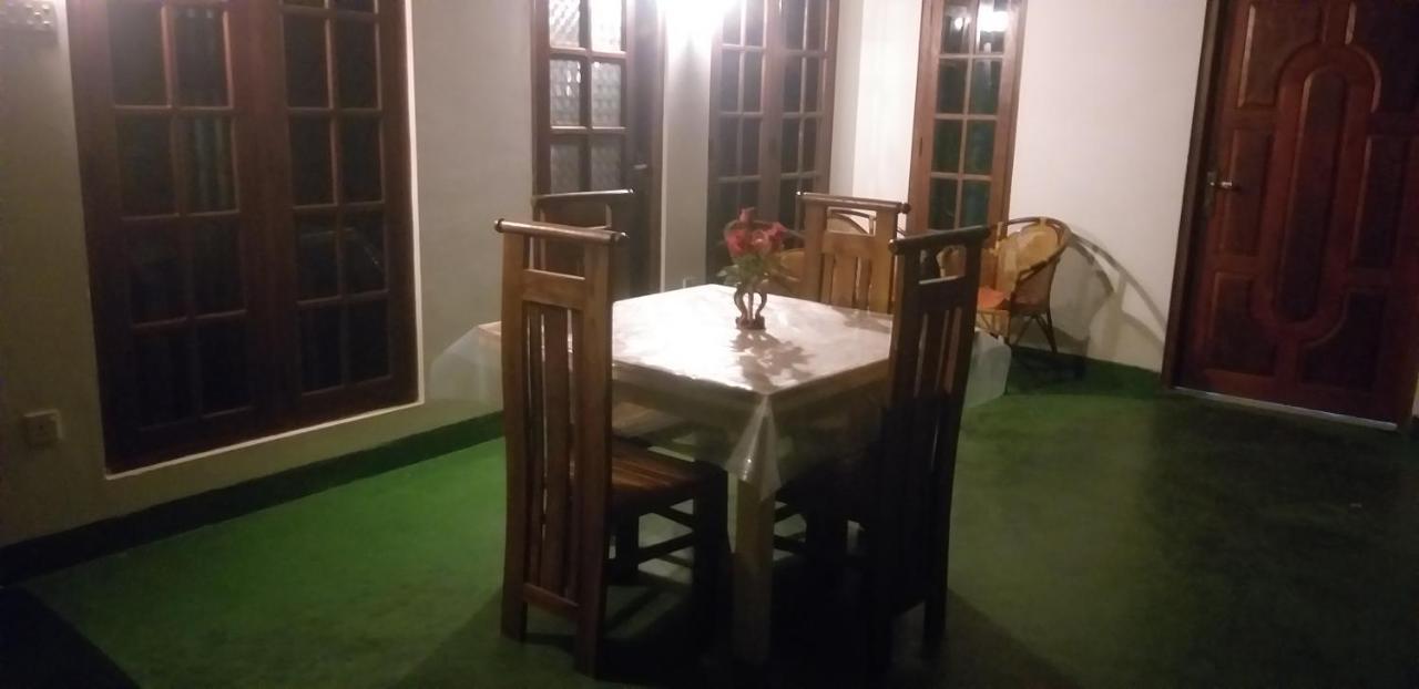 Mature Home אלה מראה חיצוני תמונה