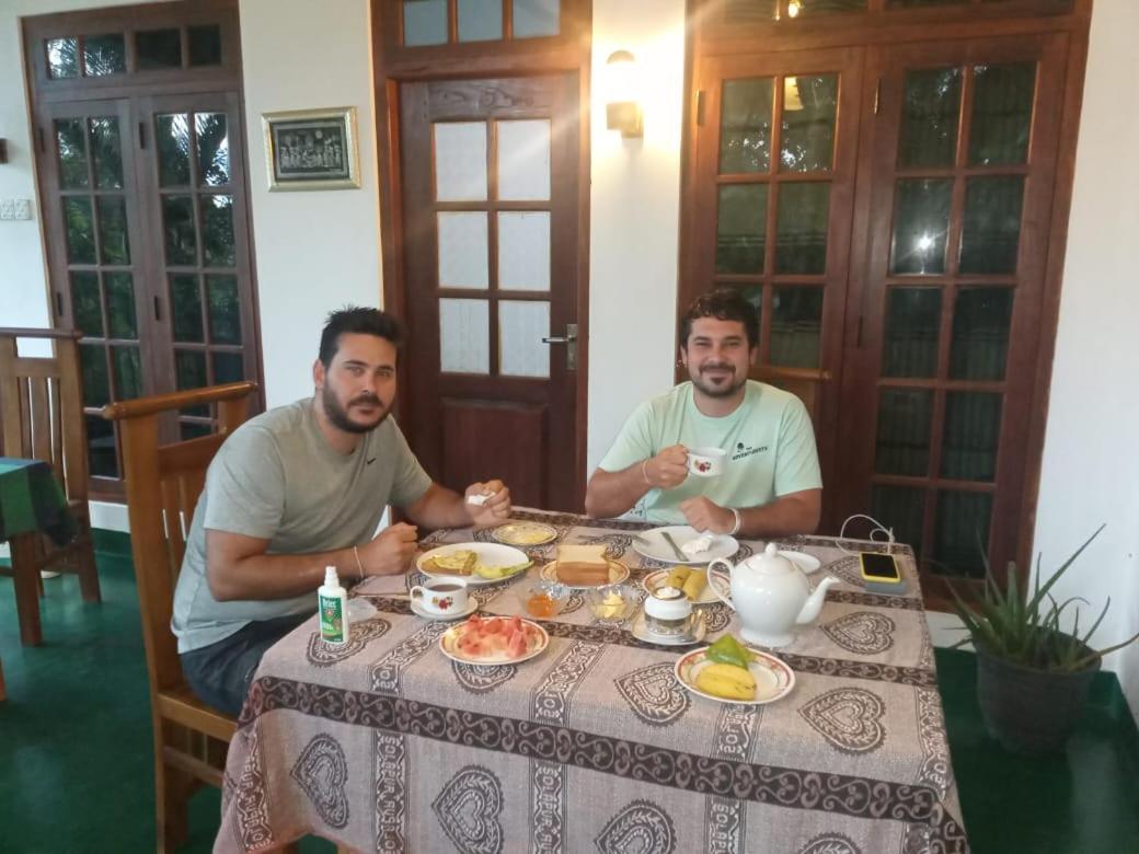 Mature Home אלה מראה חיצוני תמונה