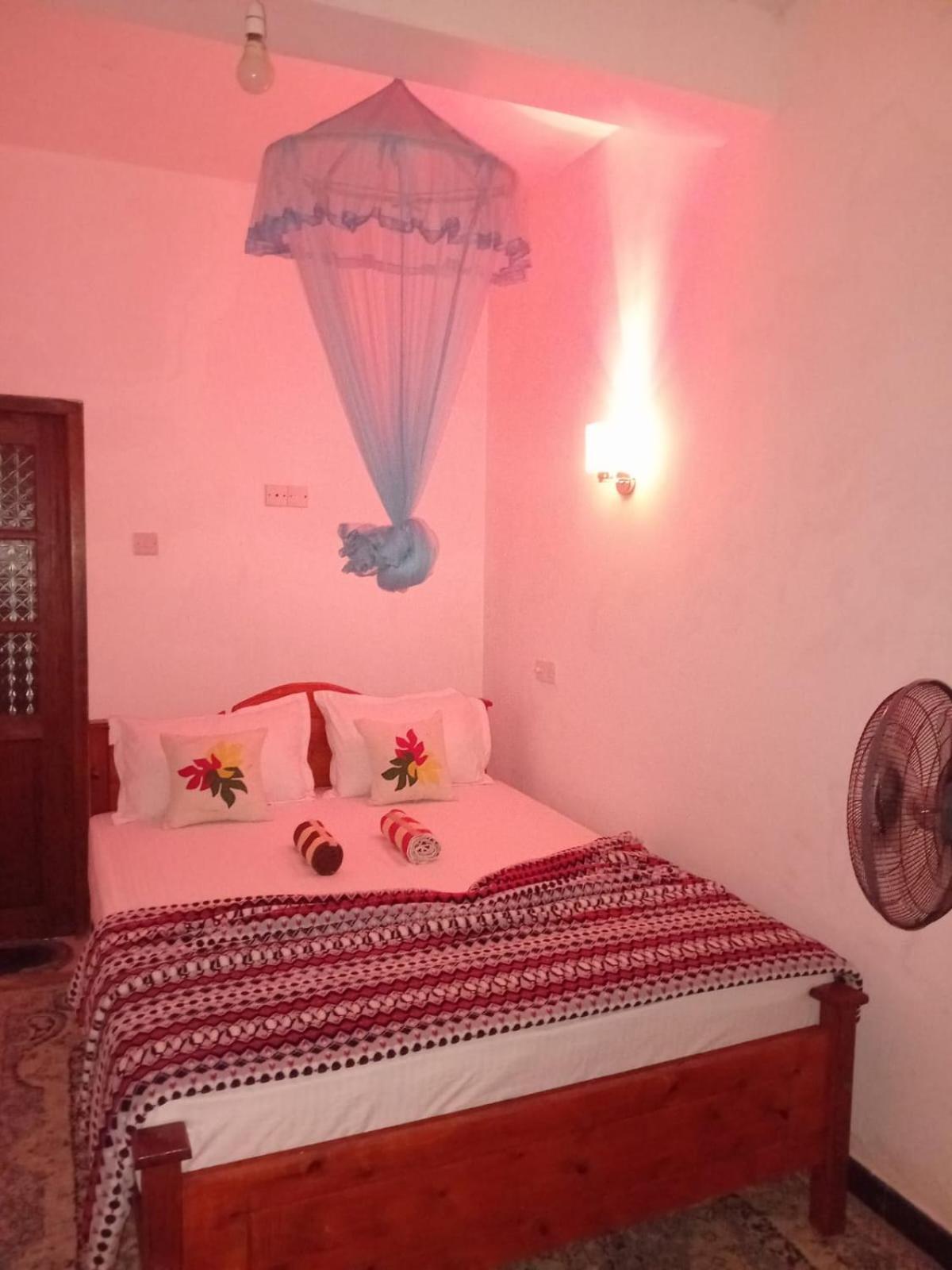 Mature Home אלה מראה חיצוני תמונה
